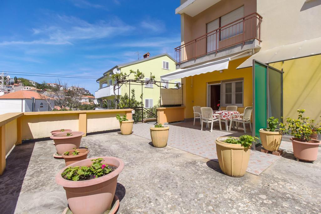 Apartment Oleander มาลีโลชินจ์ ภายนอก รูปภาพ